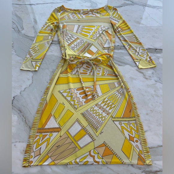EMILIO PUCCI YELLOW ICONIC PRINT SILK DRESS MODEL 82RG06 SIZE IT 40 / US 6 - Picture 1 of 17